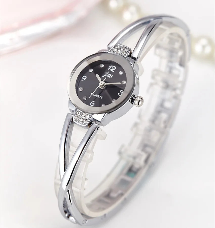 New Trendy Women Bracelet Watch Mujer Relojes Small Dial Quartz Leisure Popular Wristwatch Hour Female Elegant Watches