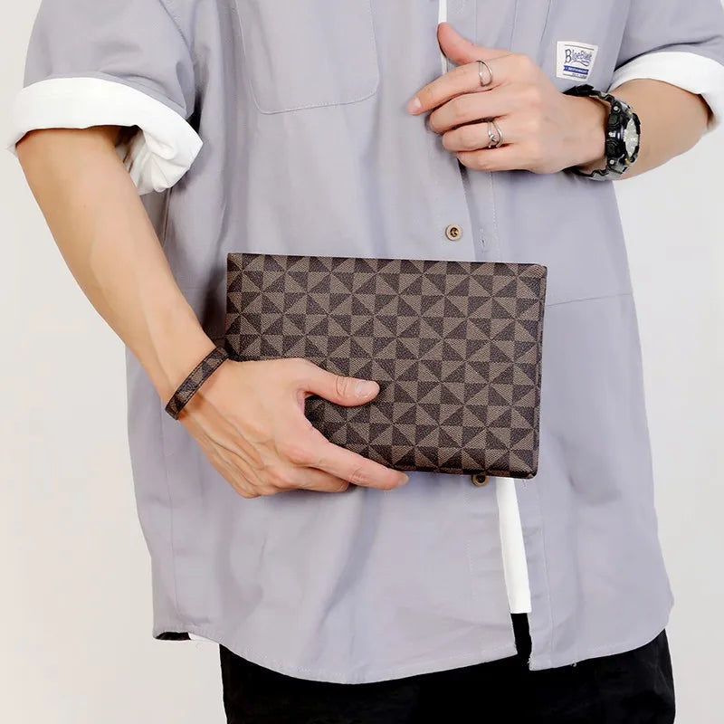 Clutch Bag Large Capacity Men Handbag For Phone Designer Leather 2025 Luxury Famous Brand Pouch For Boy Men Wallet