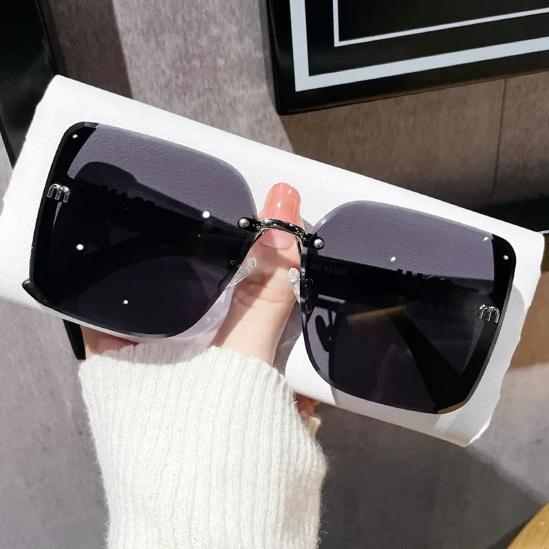 2024 New Fashion Square Sunglasses Women High Quality Oversized Rimless Sun Glasses Ladies Luxury Eyewears Oculos De Sol UV400